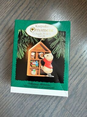 Hallmark Keepsake Ornament Collector’s Club Display beaver advent calendar 1995